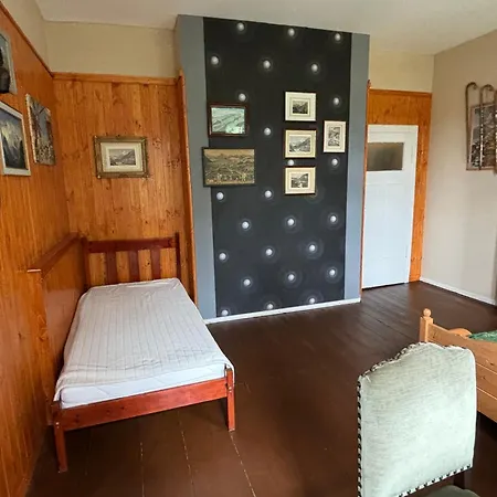 Dom Pod Orlimi Skalami Apartment Lesna Exterior photo