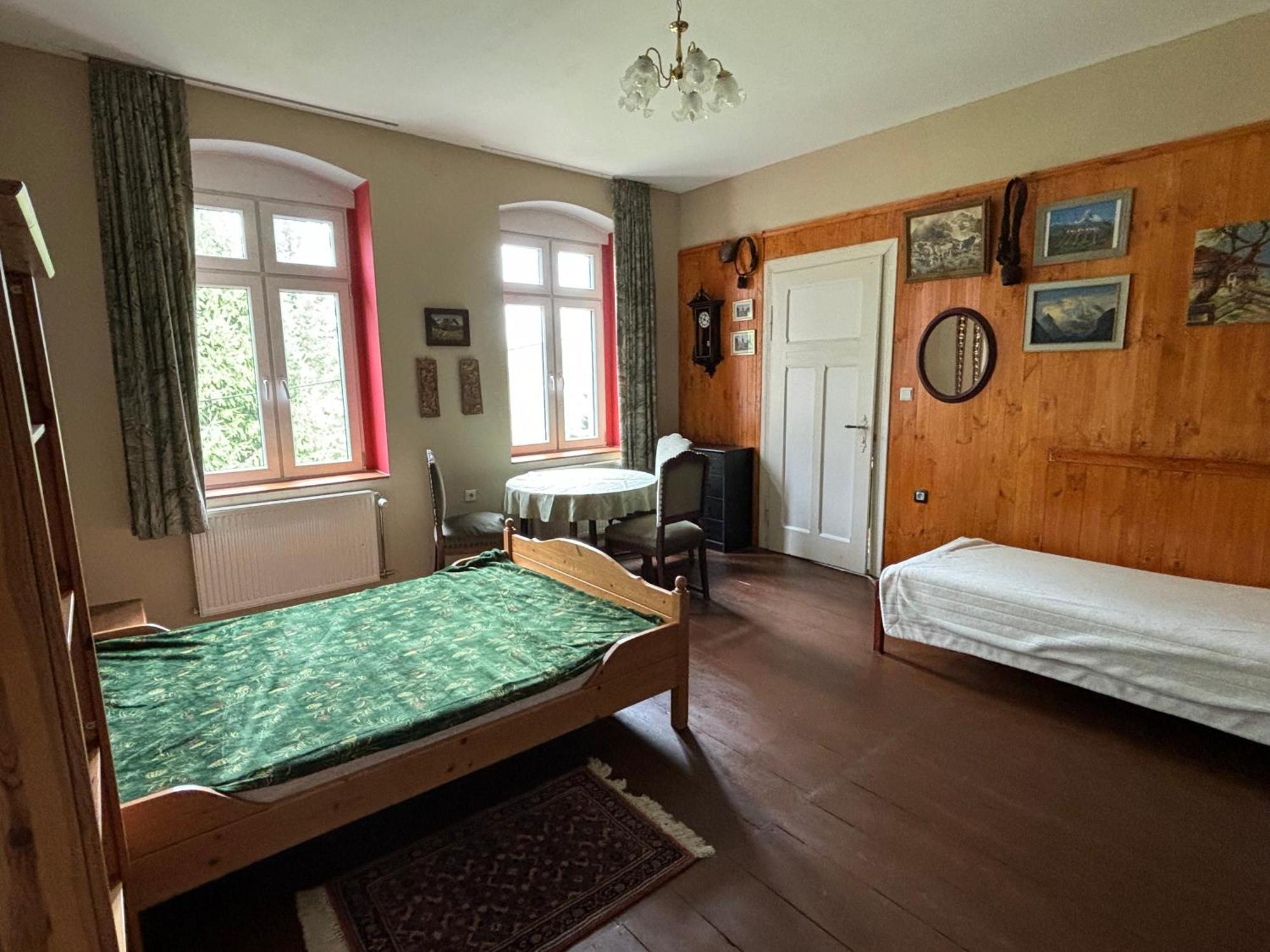 Dom Pod Orlimi Skalami Homestay *